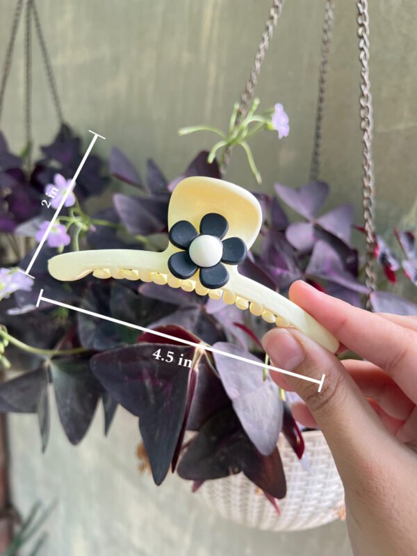 Daisy Hair Claw - Image 2