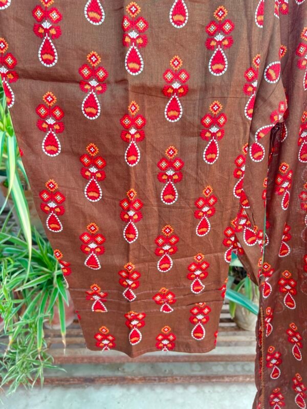 Sandalwood - Image 4